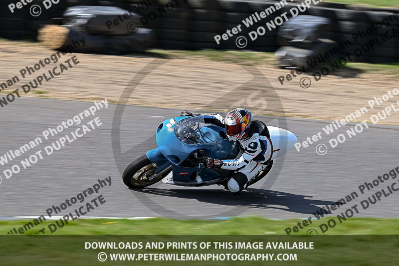enduro digital images;event digital images;eventdigitalimages;lydden hill;lydden no limits trackday;lydden photographs;lydden trackday photographs;no limits trackdays;peter wileman photography;racing digital images;trackday digital images;trackday photos